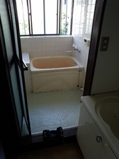 埼玉県新座市で浴室解体