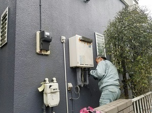 横浜市都筑区川和町で給湯器交換工事